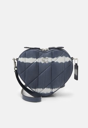 COACH TIE DYE HEART CROSSBODY - Keresztpántos táska - midnight navy