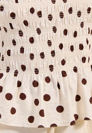 Friends Like These, REGULAR FIT - SHORT SLEEVE SMOCKED TOP . - Pluus - chocolate spot