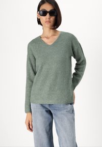 ONLY Tall ONLCAMILLA TALL - Strickpullover - laurel wreath
