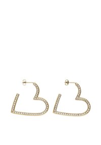 Orecchini a forma di cuore in tonalità oro con una fila di cristalli trasparenti lungo il bordo esterno e una chiusura a perno nella parte superiore.