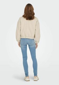 ONLY ONLKENZIE WEMBLEY JACKET  - Letná bunda - feather gray