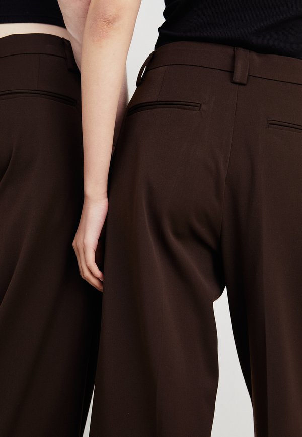 GOLIATH PANT UNISEX - Trousers4