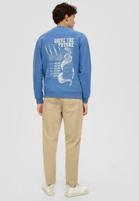 QS Sweater - himmelblau