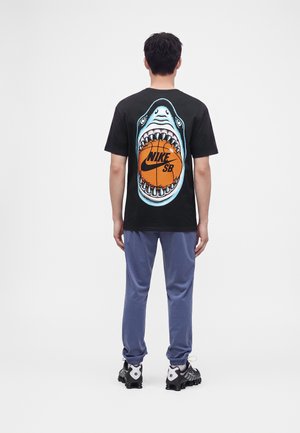 Nike SB, TEE UNISEX - Тениска с щампа - black