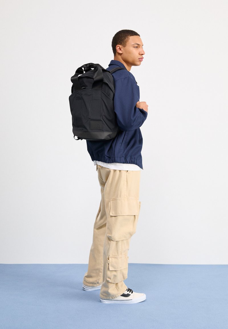 The North Face W NEVER STOP DAYPACK - Dnevni ruksak - tnf black