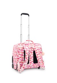 Rullande ryggsäck med ett rosa och vitt fågelmönster, tygutsida, dubbla hjul, utdragbart handtag och en fluffig pom-pom-accent.