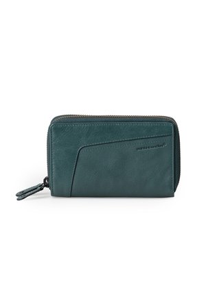 Zippered wallet made of dark green leather with a smooth texture, featuring a diagonal stitched accent and a small hanging tag.