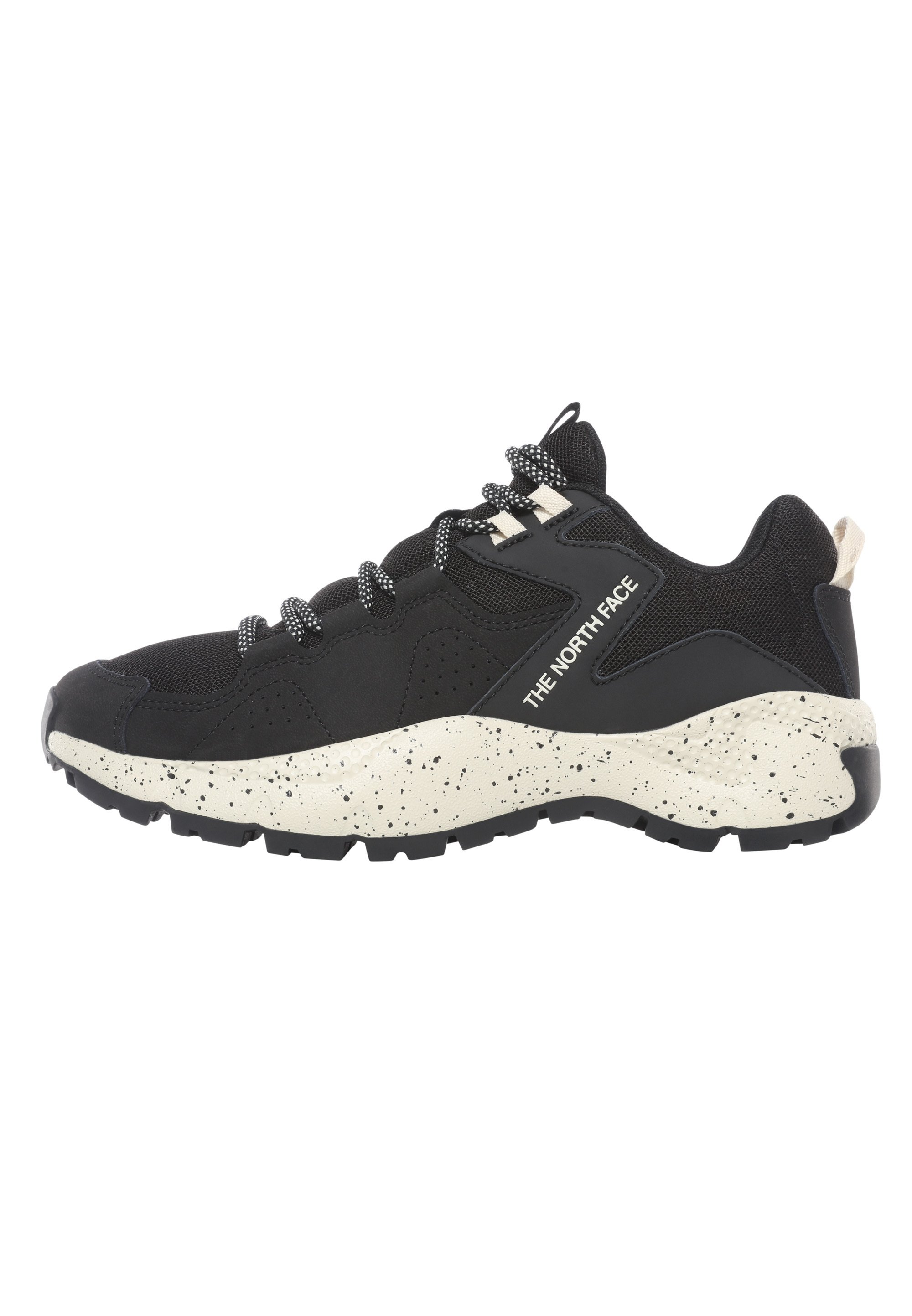the north face trail escape crest trainers in black