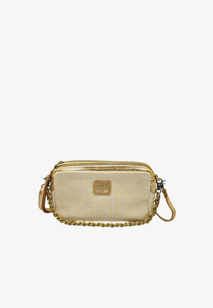 Petit sac bandoulière rectangulaire beige et or avec face texturée, bandoulière chaîne dorée et deux compartiments zippés.