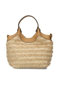 Tan leren handtas met een stro-achtige textuur en een gebogen vorm, voorzien van een enkele handgreep en subtiele horizontale strepen op het lichaam.