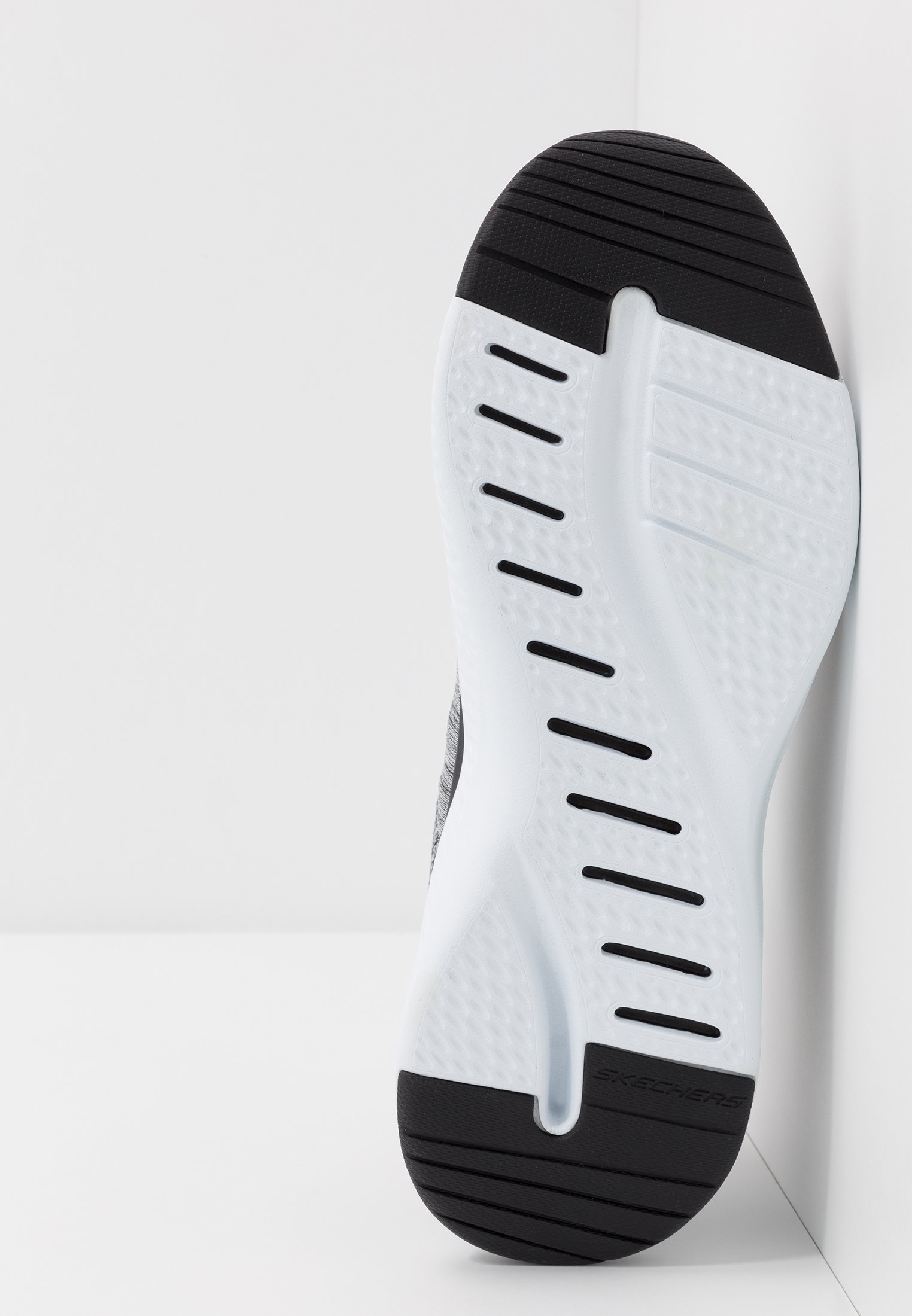 Skechers Sport SOLAR FUSE Joggesko greyblack Zalando.no Skechers Sport SOLAR FUSE Joggesko greyblack Zalando.no