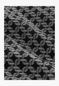 Selezionato, black link