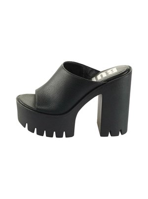 High heeled sandals - black