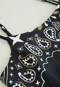 REGULAR FIT - MIDI SLIP SUMMER - Vardagsklänning - black green