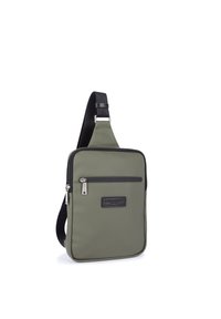Borsa a tracolla verde oliva realizzata in nylon resistente, con una tasca frontale con zip, dettagli neri e una tracolla regolabile per il massimo comfort.