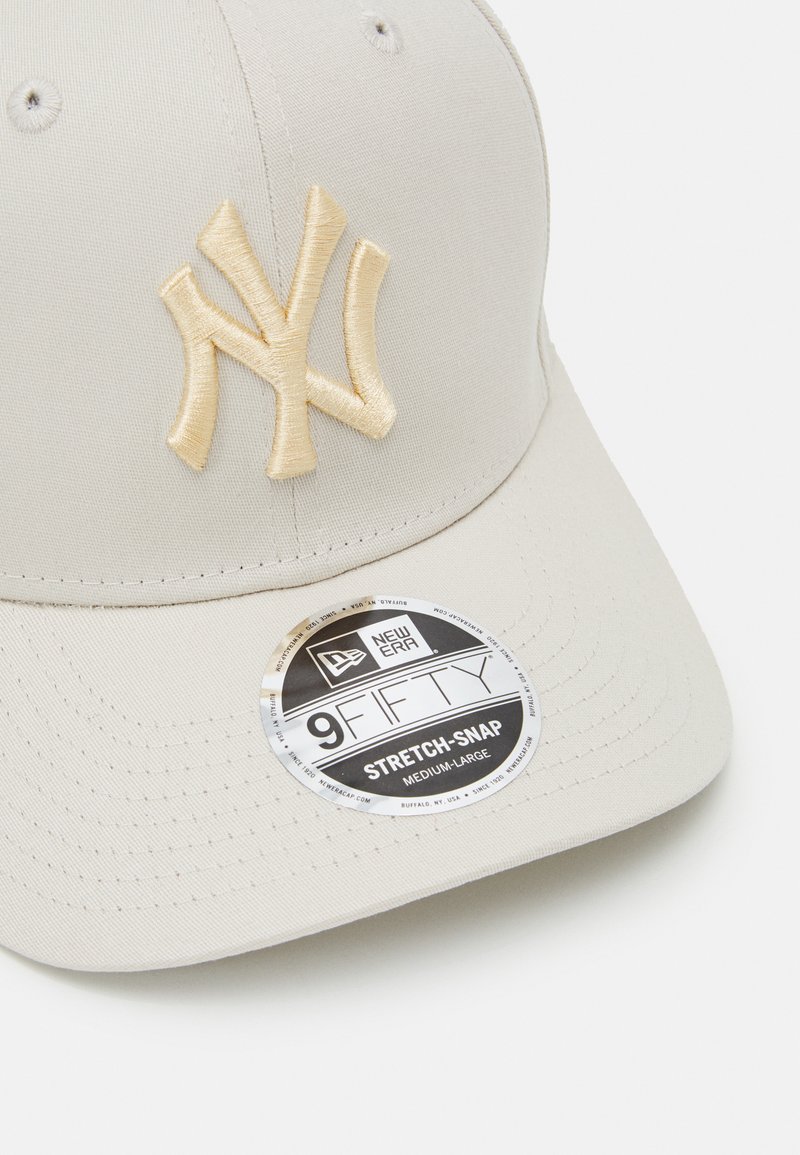 Herren Mützen | New Era LEAGUE ESSENTIAL FIFTY STRETCH SNAP Cap stone/stein - EV66172 Herren Mützen | New Era LEAGUE ESSENTIAL FIFTY STRETCH SNAP Cap stone/stein - EV66172