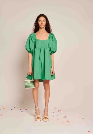 ESMERALDA PLEATED - Nappali ruha - green