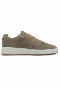 Sneakers in suede tan con dettagli grigi, punta rotonda, design con lacci, intersuola bianca e suola in gomma testurizzata. Presenta dettagli cuciti.