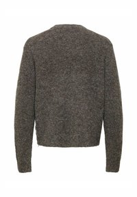 Pull en laine grise texturée avec un col rond, des manches longues et un ourlet court. Le tissu a une apparence douce et duveteuse.