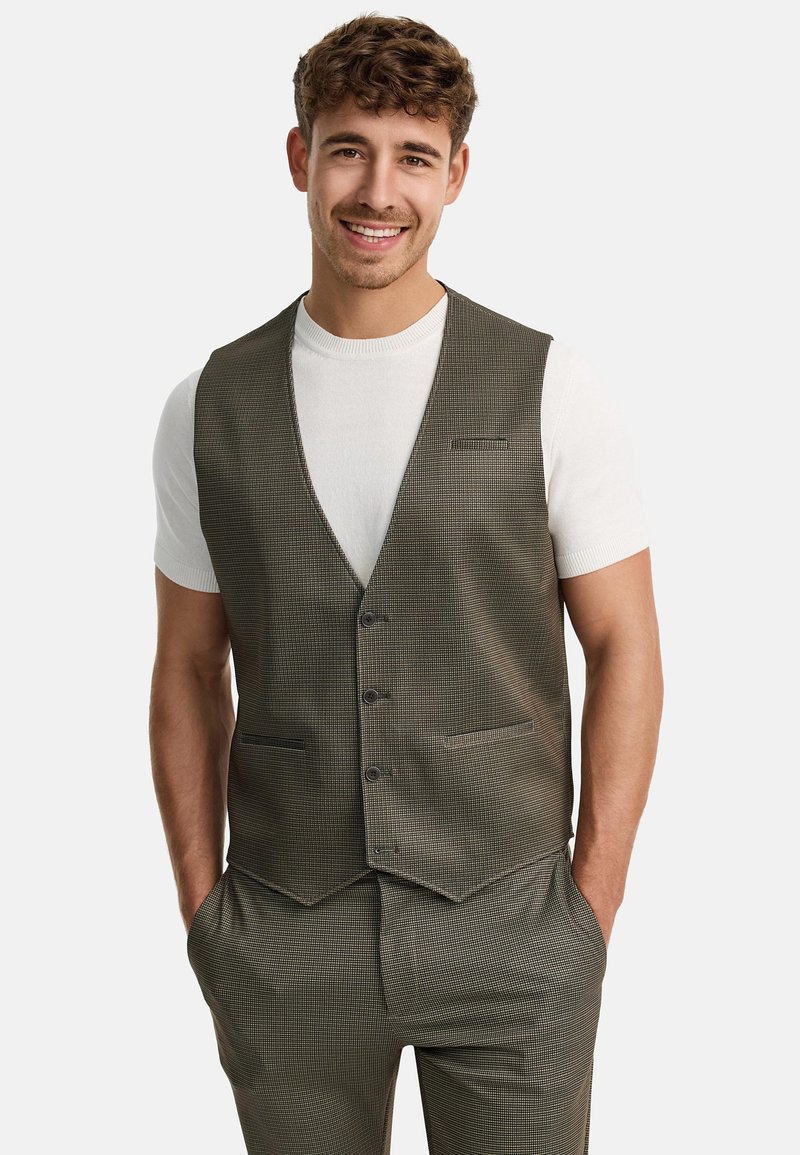 Grüner karierter Weste mit einem Fünfknopf-Front, Reverskragen und Fronttaschen, getragen über einem weißen Kurzarmhemd.