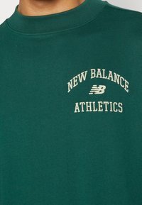 New Balance Långärmad tröja - dark green