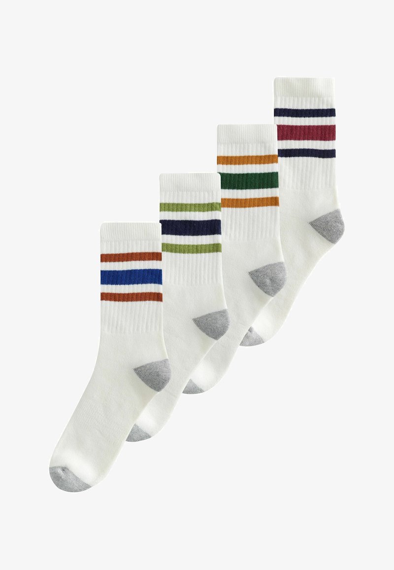 Cinq chaussettes blanches type crew avec des bouts et talons gris, chacune comportant deux bandes colorées près du haut dans différentes combinaisons de couleurs.
