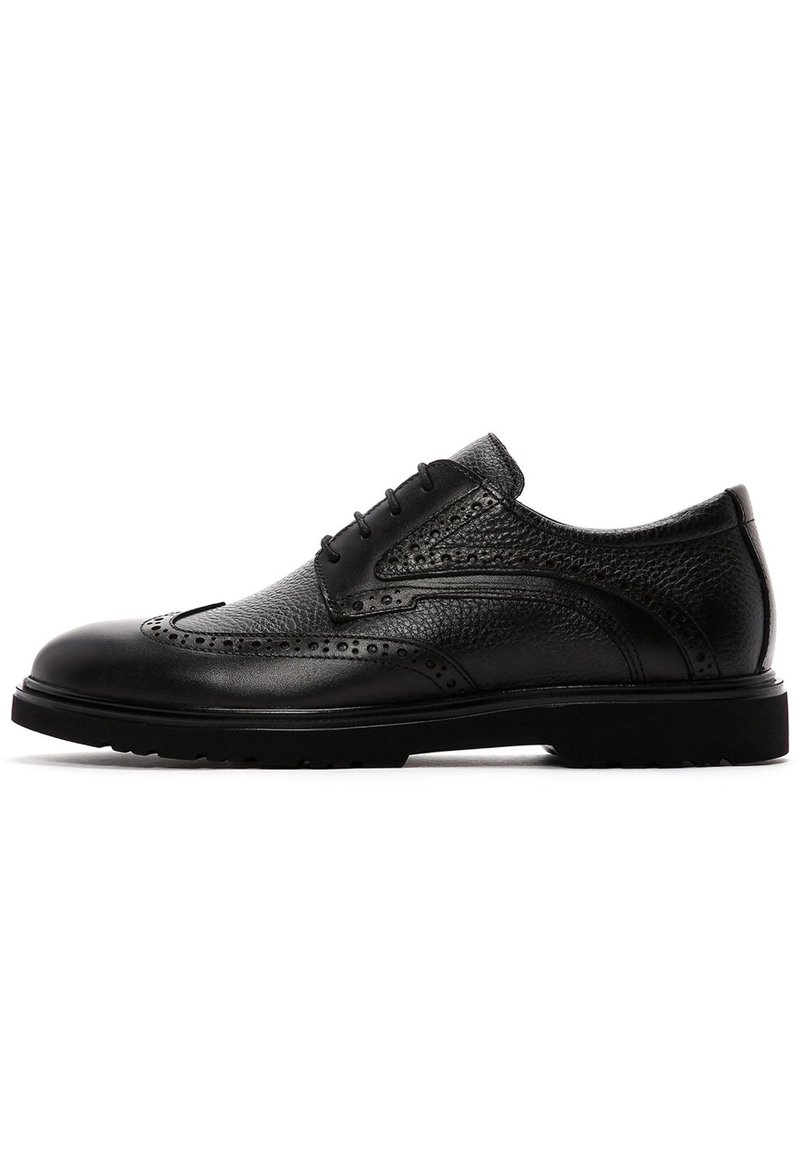 Derimod Derbies - black