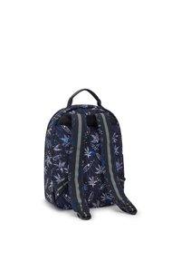 Zaino con un motivo floreale blu scuro, dotato di spallacci imbottiti, maniglia superiore e un design compatto e arrotondato, adatto per l'uso quotidiano.