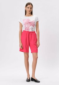 Greenpoint - T-shirt z nadrukiem
