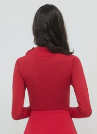 Calliope Maglione - rosso