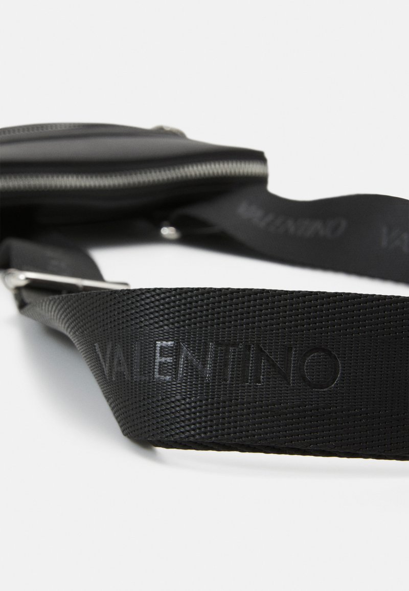 Herren Umhängetaschen | Valentino Bags MARNIER Umhängetasche nero/schwarz - AD34840 Herren Umhängetaschen | Valentino Bags MARNIER Umhängetasche nero/schwarz - AD34840
