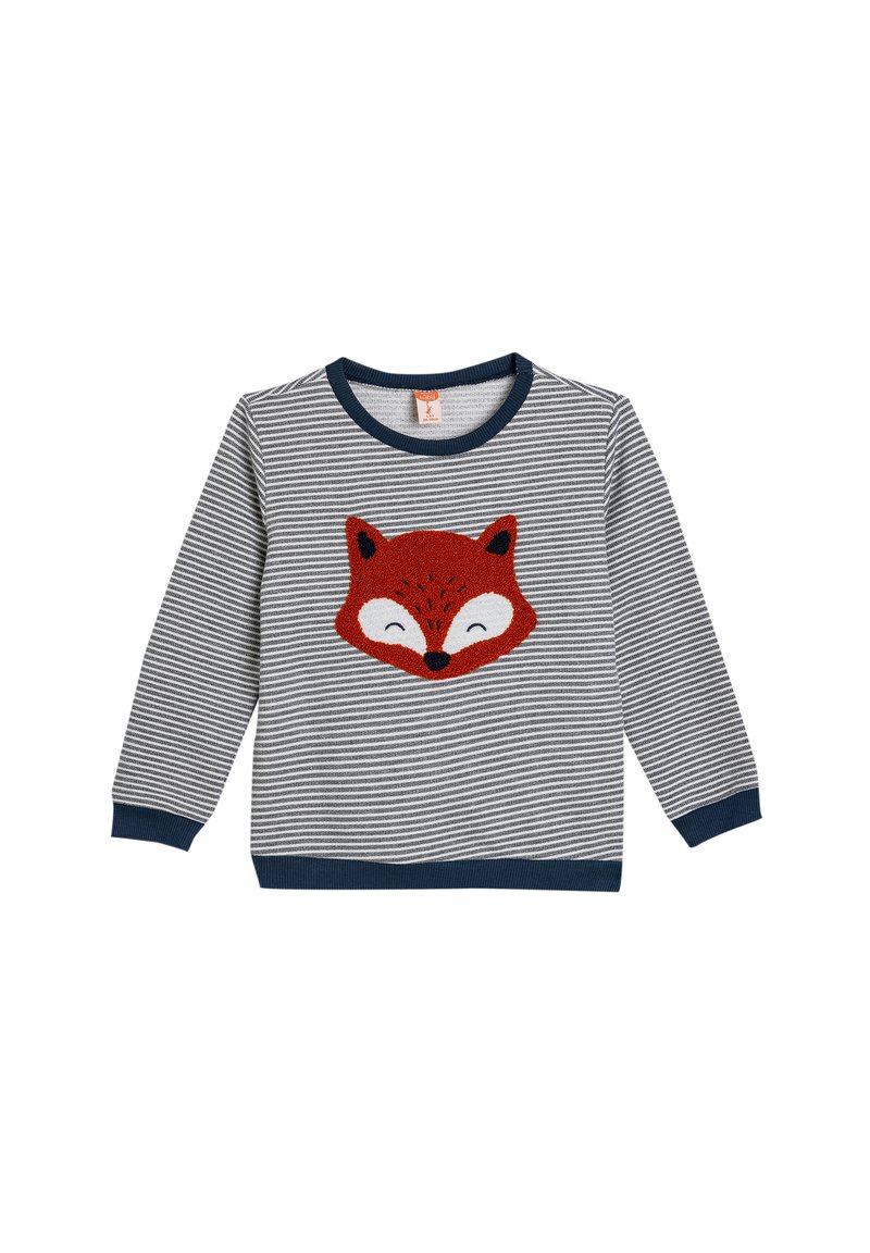 Prążkowany szary sweter z granatowymi mankietami i kołnierzykiem, z haftowanym czerwonym lisem na środku. Miękka tkanina, casualowy design.