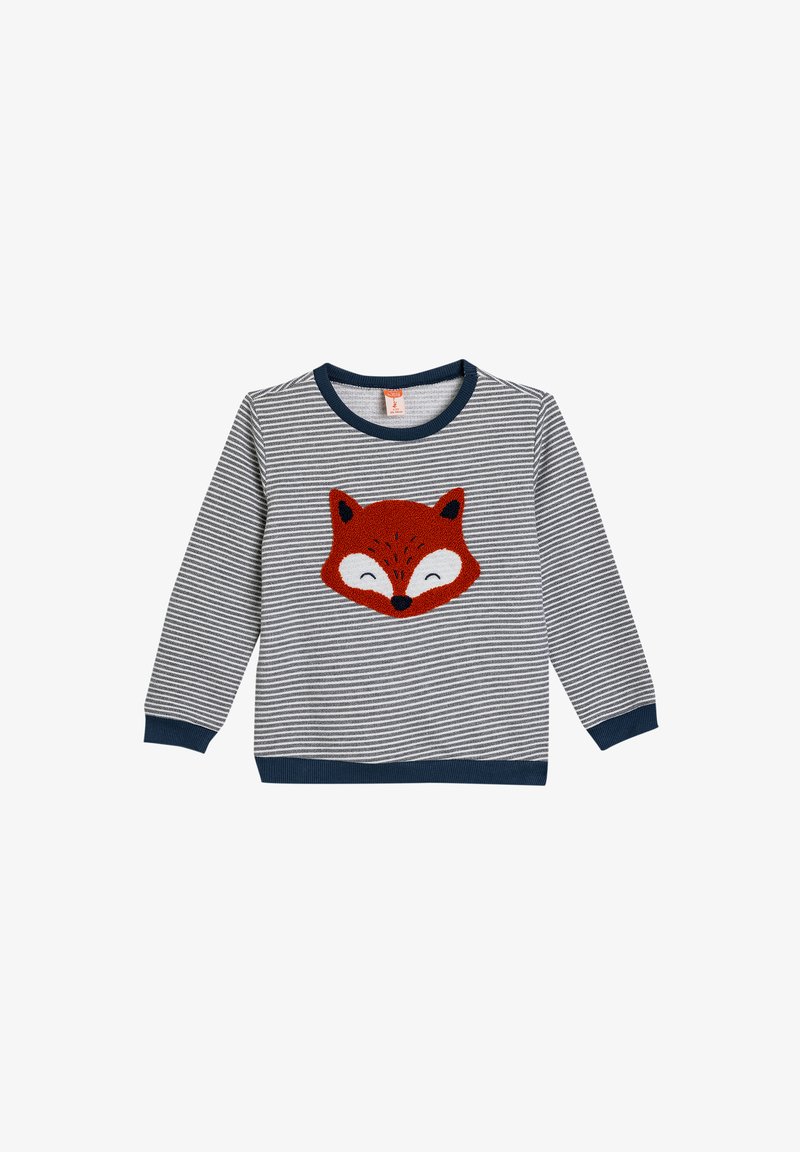 Prążkowany szary sweter z granatowymi mankietami i kołnierzykiem, z haftowanym czerwonym lisem na środku. Miękka tkanina, casualowy design.