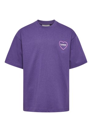 Paarse katoen t-shirt met een relaxed fit. Heeft korte mouwen en een hartvormig roze logo op de linkerborst.