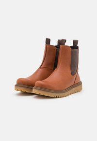 ECCO STAKER CHELSEA BOOT - Støvletter - cognac