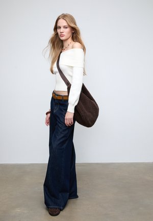 Stradivarius Handtasche - dark brown