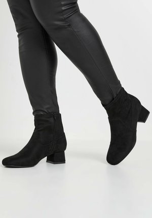 EXTRA WIDE FIT  - Enkellaarsjes met hoge hak - black