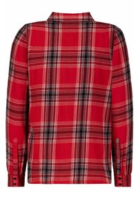 Chemise à carreaux rouges avec des accents noirs et blancs, à manches longues, avec des poignets boutonnés et un col ; fabriquée en tissu doux avec une finition légèrement texturée.