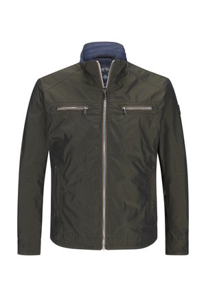 Oliivinvihreä takki, jossa on vetoketjullinen etuosa, kaksi rintataskua ja teksturoitu sininen kaulus. Valmistettu sileästä, kevyestä materiaalista ja istuu hyvin.