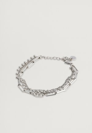 Bracciale argento con design intrecciati di ovali lisci e piccole perline rotonde, dotato di un gancio sicuro e catena regolabile.