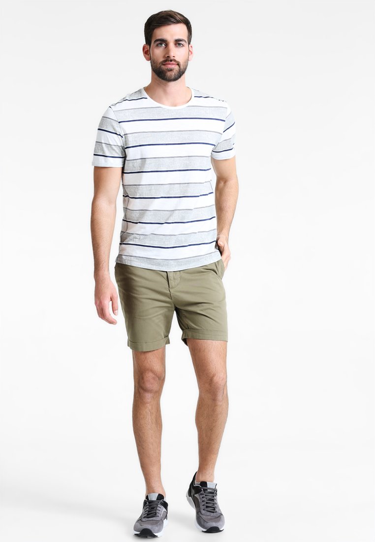 Herren Chino Shorts | Pier One Shorts olive/oliv - SP27829 Herren Chino Shorts | Pier One Shorts olive/oliv - SP27829