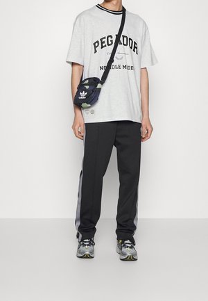 Pegador T-shirts print - mottled light grey