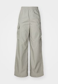 Unselected, light army/black