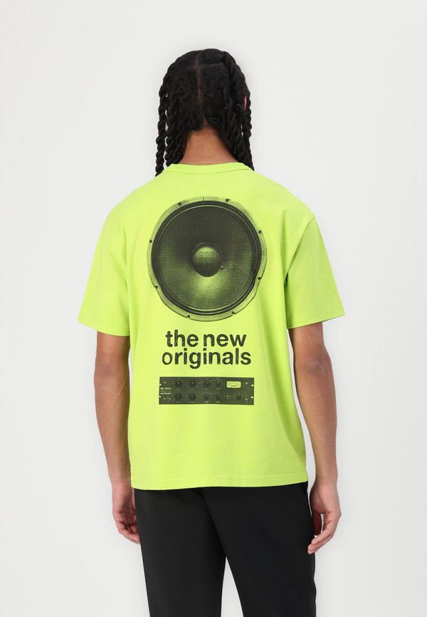 SPEAKER TEE - Print T-shirt - lime punch