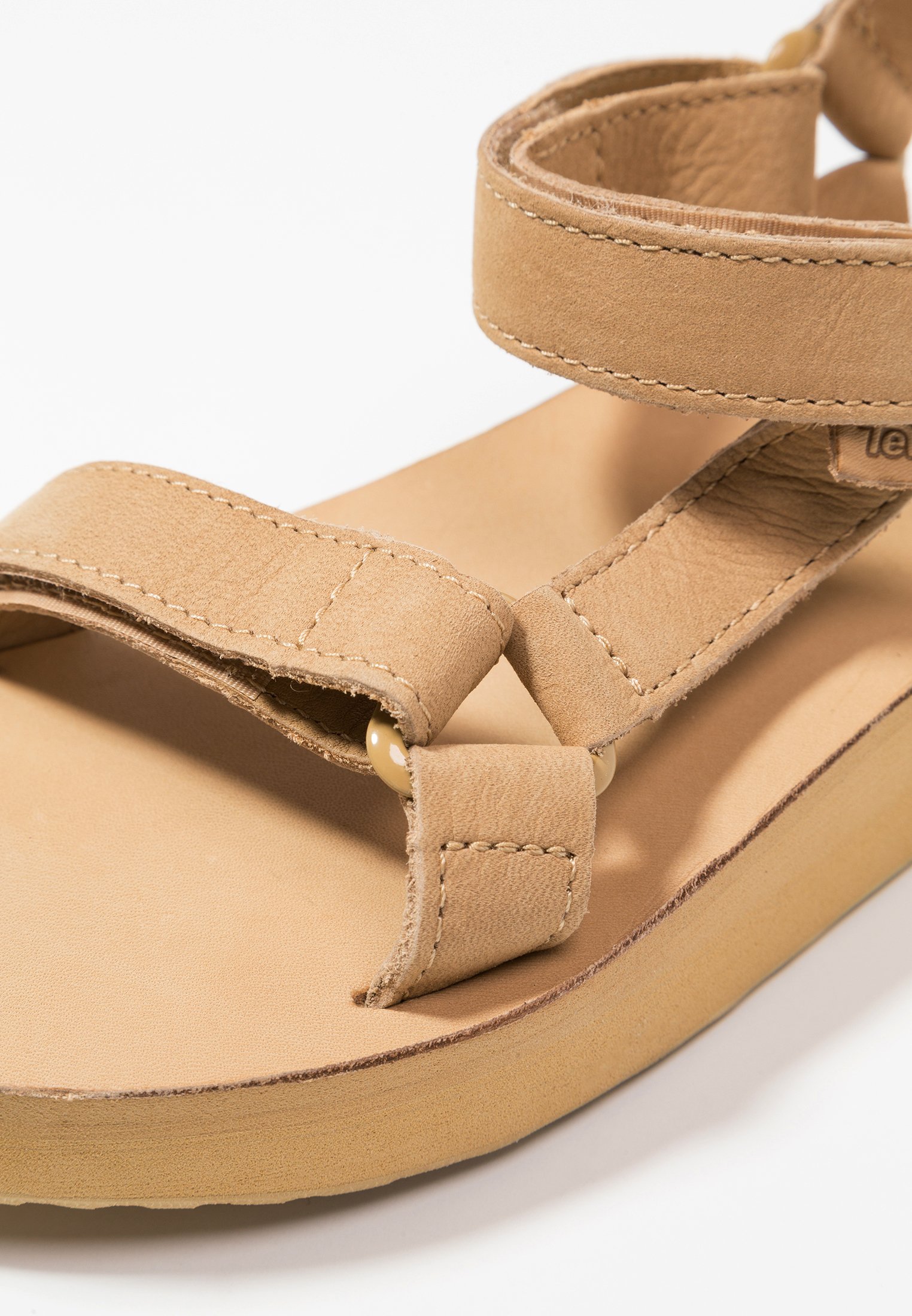 teva midform desert sand