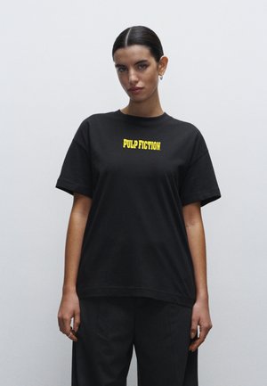 Henry Tiger PULP FICTION DANCE GOOD - Triko s potiskem - black