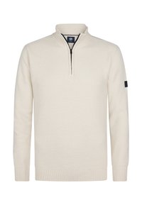 Maglione a maglia color crema con zip parziale davanti, colletto a costine, polsini e orlo, e una macchia scura sulla manica sinistra.