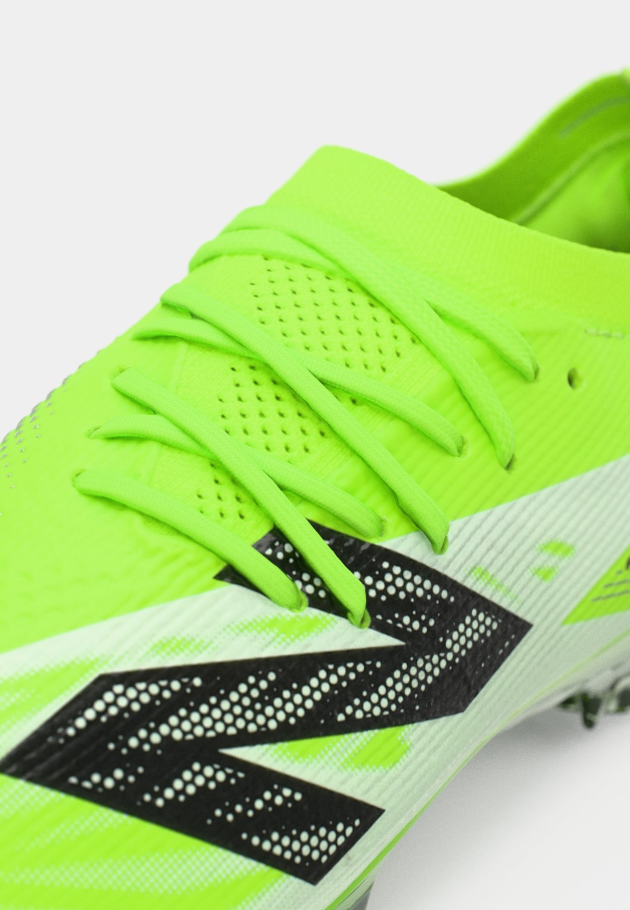 FURON V8 ELITE FG