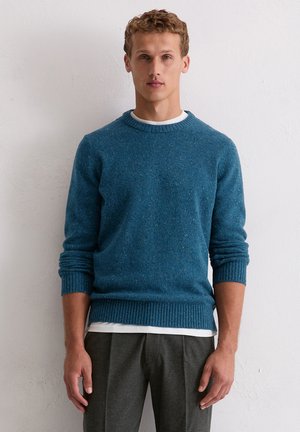 - Sweter