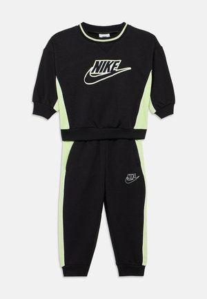 BLOCKED CREW  - Trainingspak - black